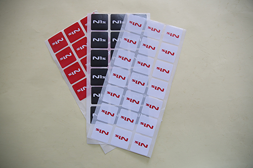 不干膠標(biāo)簽